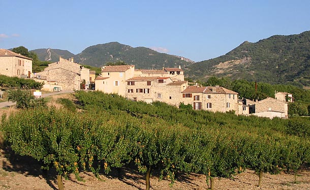 village of saint sauveur gouvernet